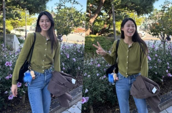  설현, “가을이 온 줄 알고” 근황 공개에 팬들 심쿵청바지+가디건 데일리룩으로 물오른 가을 여신 미모