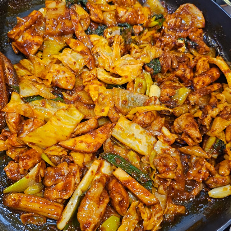  부산 당감동 맛집 봉이숯불닭갈비 | 철판닭갈비에 마무리 볶음밥까지!