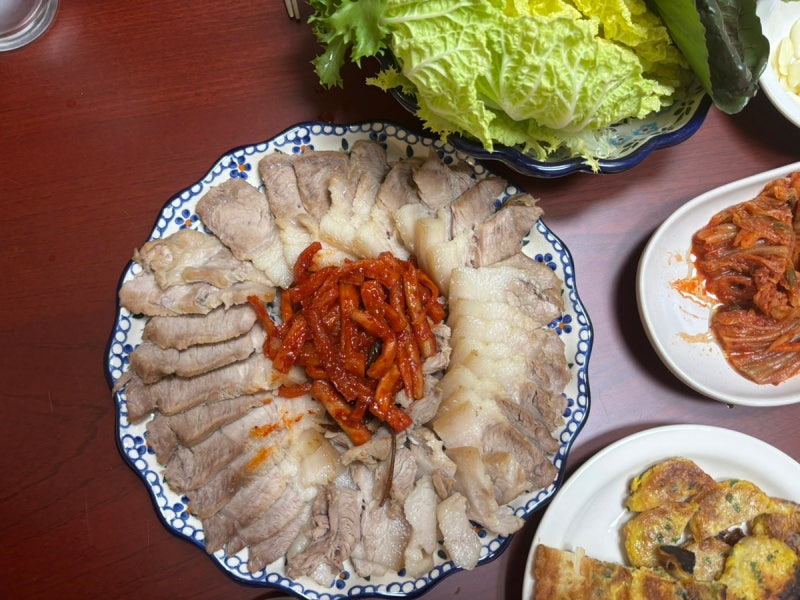 손님 오는 날, 간단하게 저녁 식사 준비 / 돼지 수육 삶는 법 / 류수영 삼겹살 바베큐 / 필릭스....