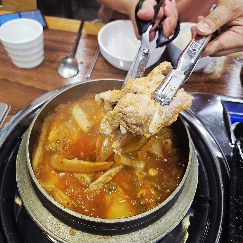 Pungmiok Galbigimchijjigae photo 5