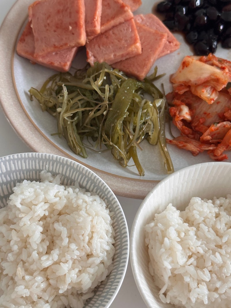 2025년 10월 둘째주 기록 (추석연휴 집콕,금강만두 육개장,밤 지옥,국물 듬뿍 두루치기,집밥,신용반점,여름 안녕,차량  점검,불금,승원수산,합천 나들이,야식 소금빵,포하노이) : 네이버 블로그