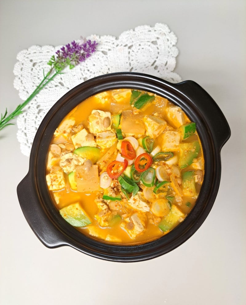 구수한 청국장 맛있게 끓이는 법 두부 돼지고기 청국장찌개 레시피