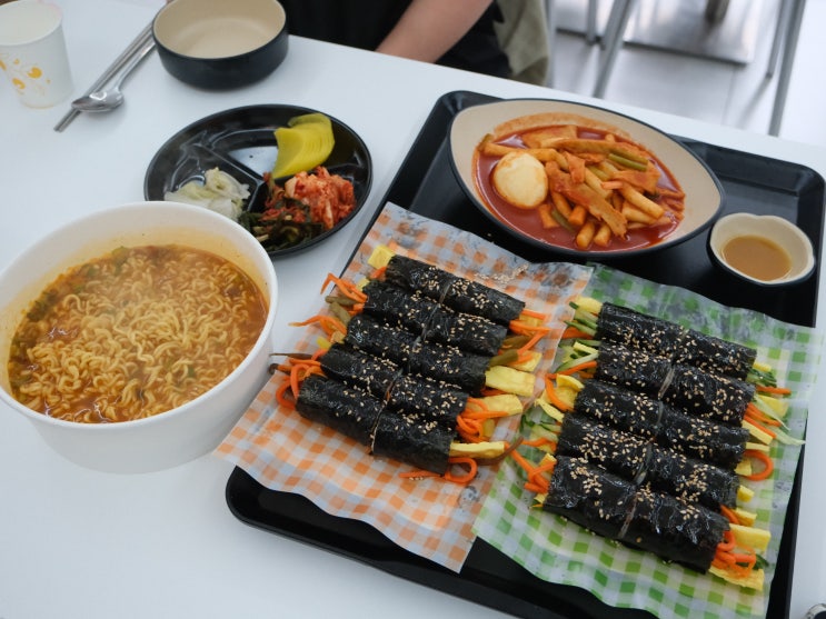  가성비 좋은 제주 노형동 김밥 맛집 — 제주배짱이70