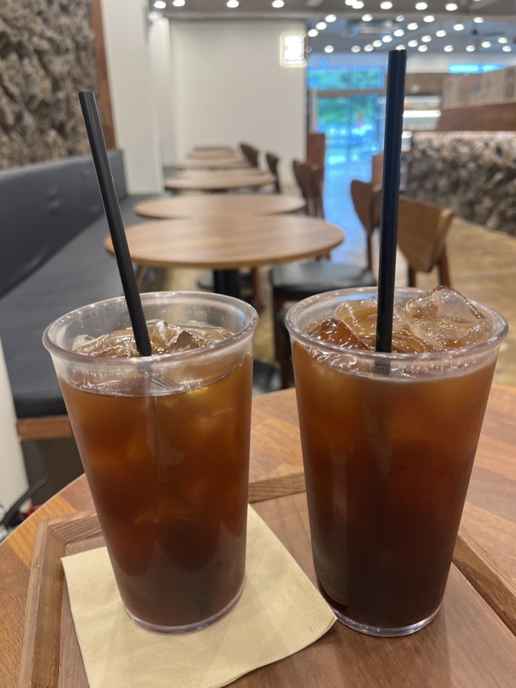  카공하기 딱 좋았던 구미 DDC 돌담커피 인동점(내돈내산)