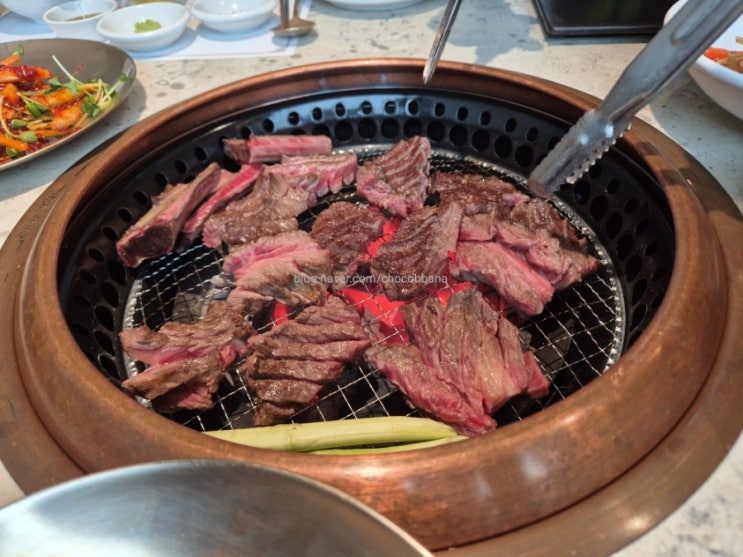  갈비사랑 양재역 소고기 생갈비 양념갈비 전문점 가족모임