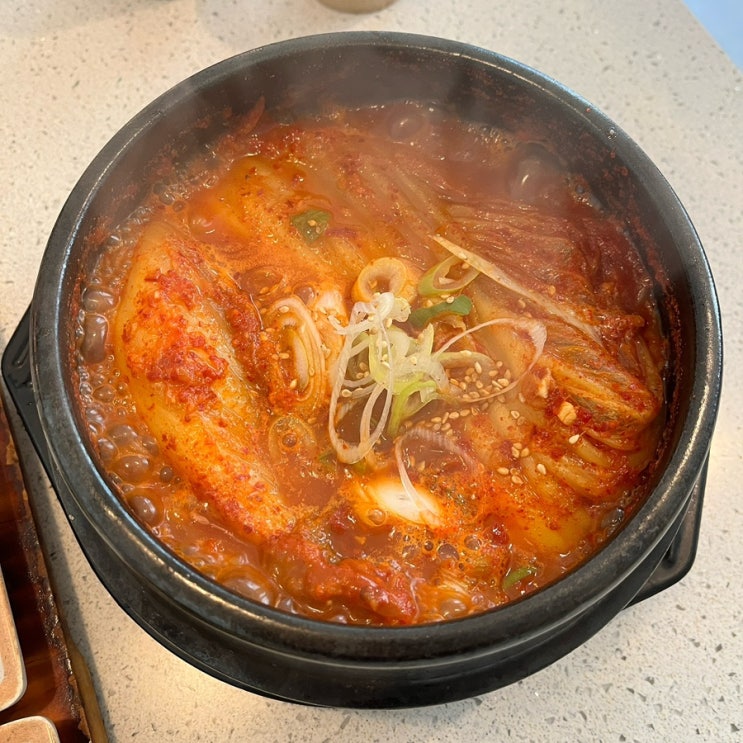  집밥 처럼 든든한 무한리필 판교역 맛집 점심 후기