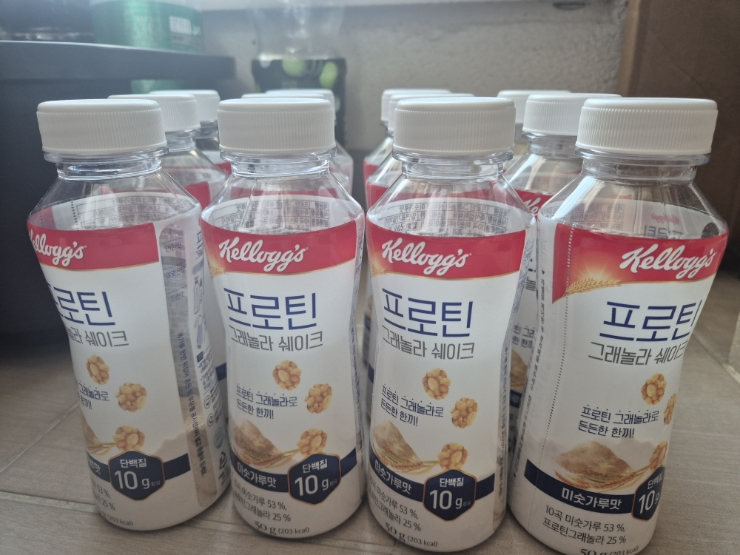 켈로그 프로틴 그래놀라 쉐이크 미숫가루맛 최애 단백질 쉐이크