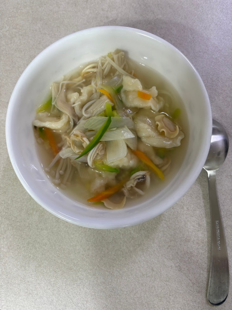  여수 웅천 친수공원 해변에서 캔 떡조개로 만든 떡조개 수제비 (쿠쿠제빵기 수제비 반죽만들기)