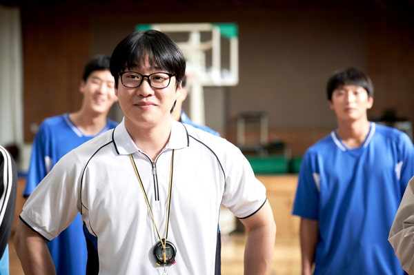 [영화] 캐릭터를 씹어먹는 안재홍 배우의 영화 출연작 5편
