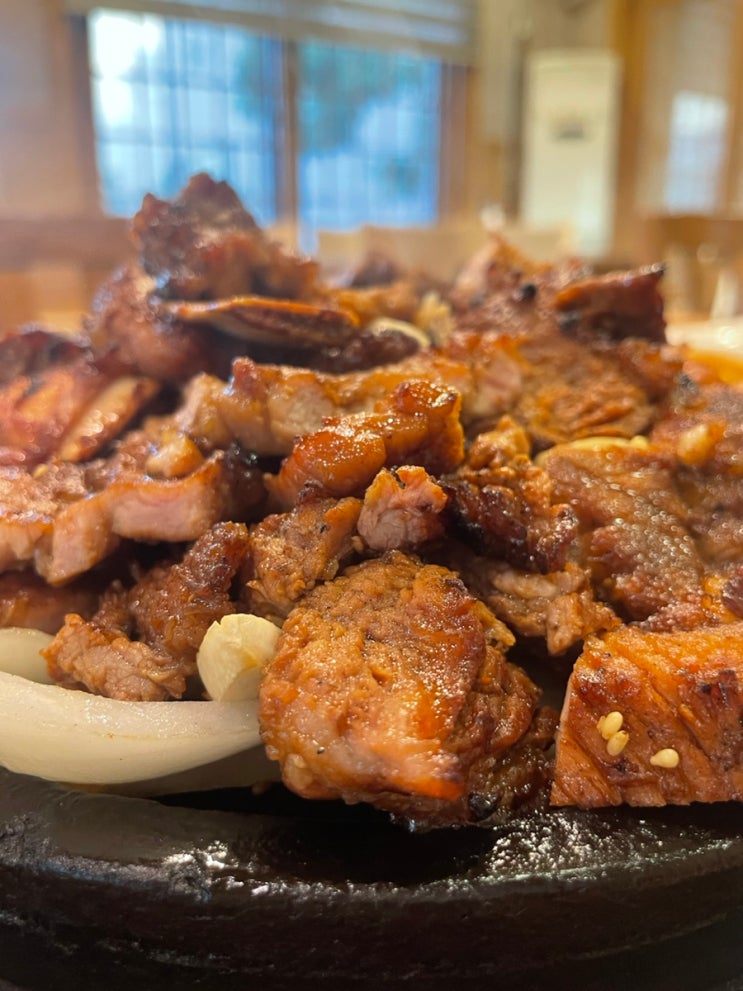  군산 석갈비 맛집 20년 넘게 이어가는 나운동 산마루 한우석갈비 돼지석갈비 가족모임 단체식사 하기 좋은 룸식당 군산맛집 군산여행오면 들리기 좋은 현지인맛집