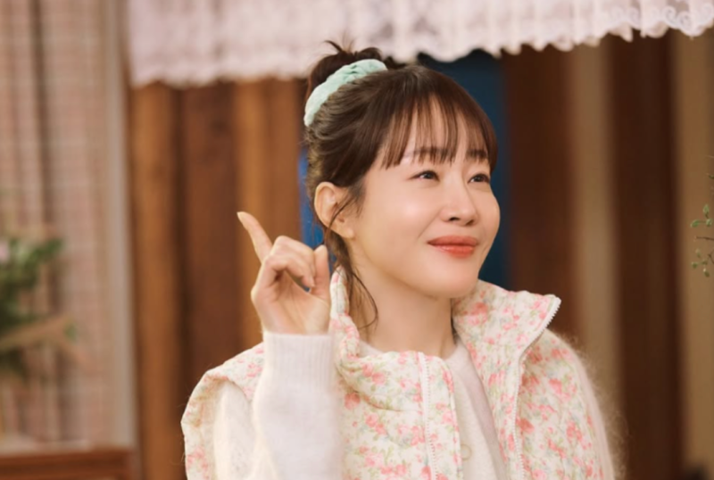 배우 엄지원, 깊은 내면과 존재감의 공존… 프로필부터 사주까지 총정리