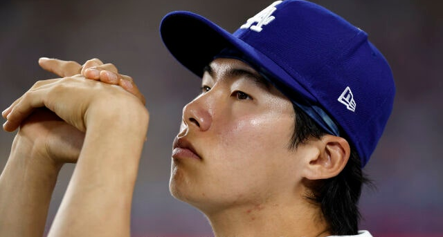 <b>김혜성</b>, <b>NLCS</b> 엔트리 불안? 로버츠 야수 1명 제외 결정