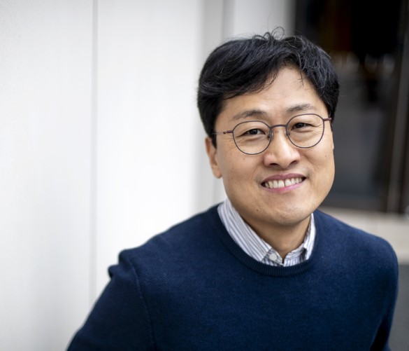 '<b>알쓸신잡</b>' <b>김상욱</b> 교수 <b>심근경색</b> 직전 이시술로 위기극복