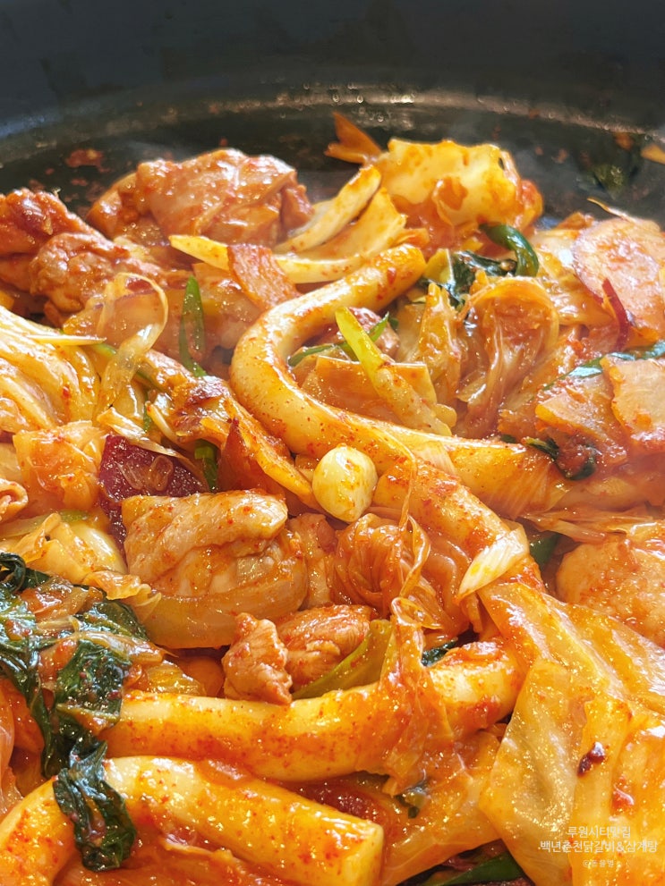  루원시티 닭갈비 맛집 콩나물국밥도 맛있는 백년춘천닭갈비&백년토종삼계탕