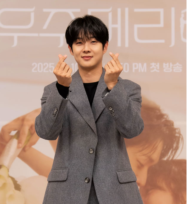 최우식 나이 키 프로필 MBTI 우주메리미 김우주 반전매력 폭발