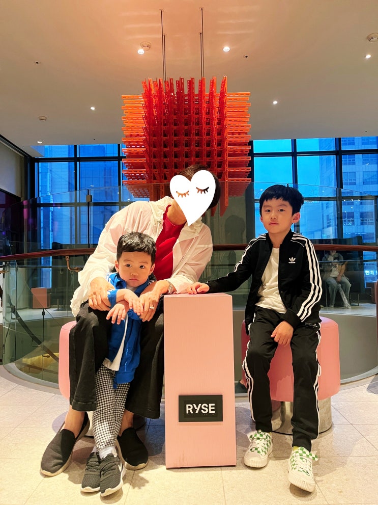  아이와 함께 홍대 호텔 뷔페️ 라이즈호텔 차르(CHARR) 디너