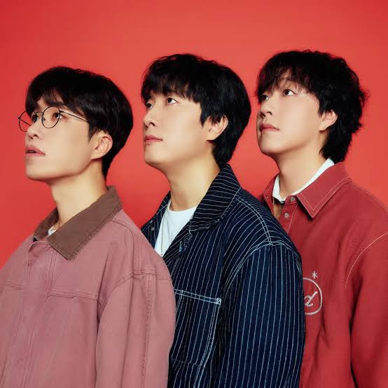 <b>소란</b>, 고영배 <b>1인 체제</b>로 전환…EP ‘DREAM’ 활동 이후 새... 