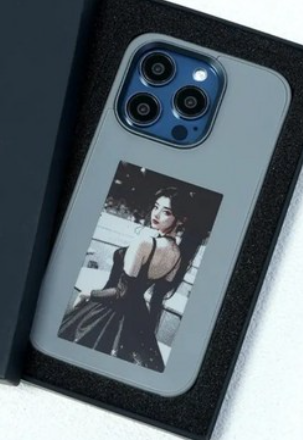   폰케이스가 화면이라고? 대박 신기템! NFC 전자잉크 케이스 써봤더니...