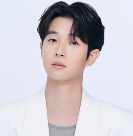 최우식 드라마 로코왕자 프로필 나이 키 몸매 학력 국적 출연작 인스타 필모그래피 가족