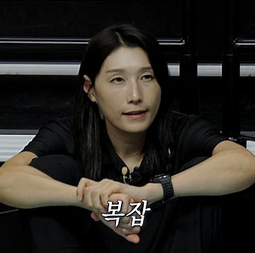 신인감독 <b>김연경</b> 원더독스 첫 패배, “한일전은 절대 못... 