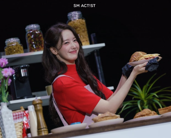 “다시 만나서 더 반가워요”임윤아, 마카오 팬미팅서 눈부신 재회‘폭군의 셰프’로 tvN 2025 최고 시청률 찍고 또 한 번 터졌다