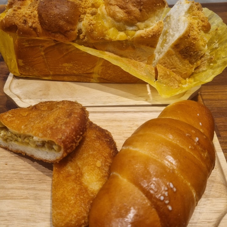 광주 빵맛집! 속꽉찬 옛날 잡채고로케, 밤많은 밤식빵, 크림가득 크림빵 베이커리 종결