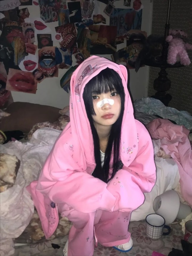 르세라핌 은채, 토끼 귀 스타일링으로 ‘핫 발랄미’ 폭발!