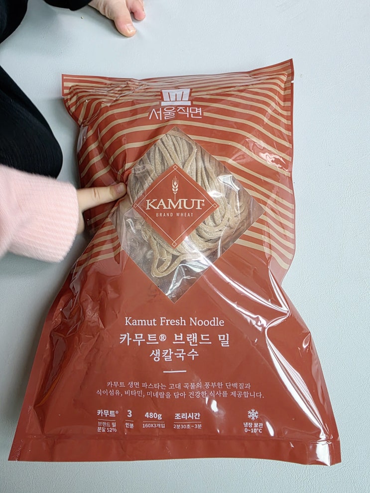  서울직면 카무트칼국수 후기 | 쌍둥이 육아맘의 고소한카무트면 솔직 리뷰