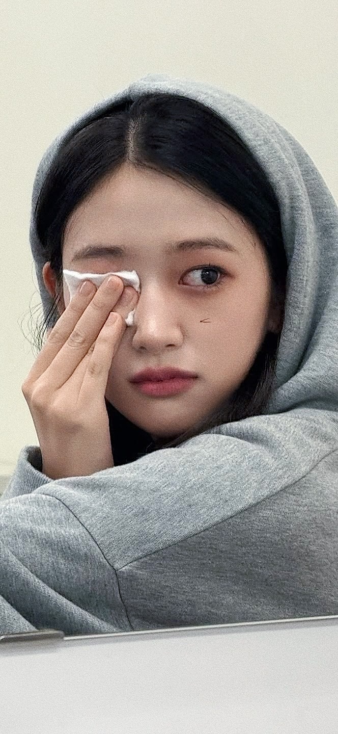 IVE An Yujin Wallpapers