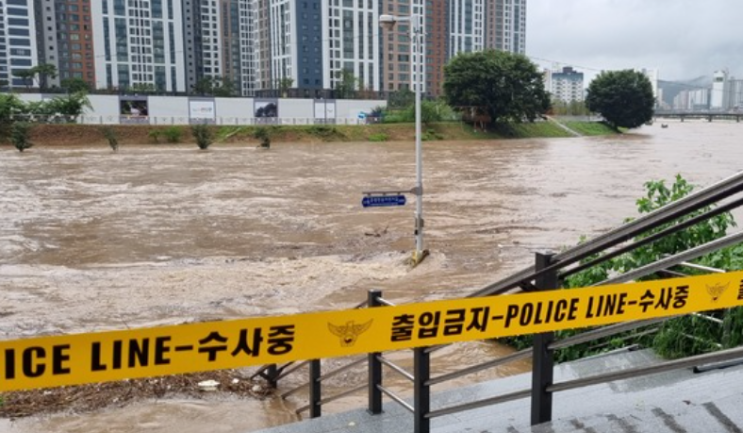 의정부 <b>중랑천 중학생 실종</b> — “비만 오면 익숙하게 잠기는... 