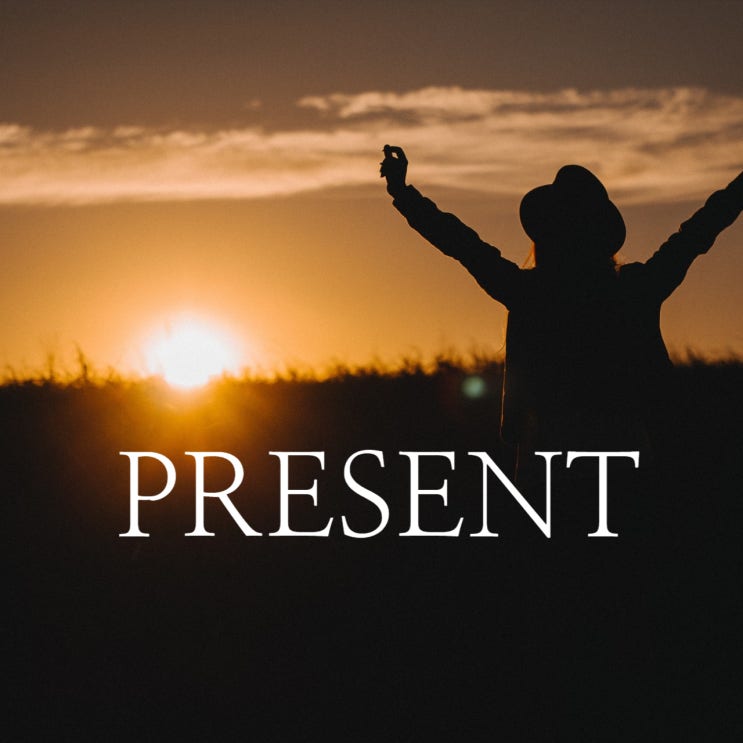  PRESENT를 사는건 PRESENT과도 같은일 (현재를 사는건 선물과도 같은일)