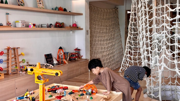  치앙마이 실내 키즈카페 우든빌 wooden ville