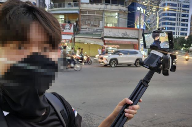 <b>캄보디아 범죄 단지</b> 생방송 한 한국인 bj 라방 논란 실종설... 