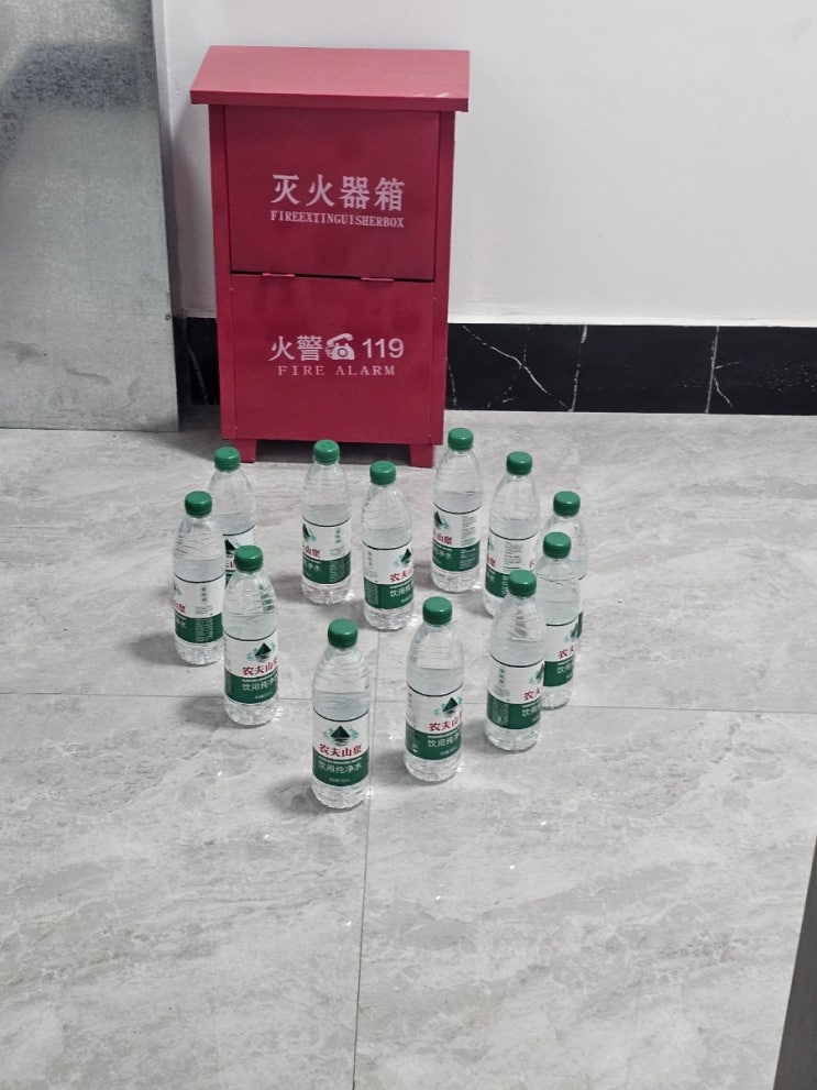 다롄大连어학연수생의 현실 일상 물 사다주는 천사 친구들부터 빔프로젝터 환불 엔딩까지