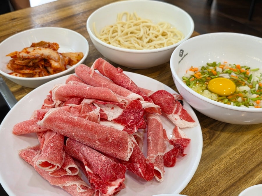등촌샤브칼국수 동두천점 사진 1