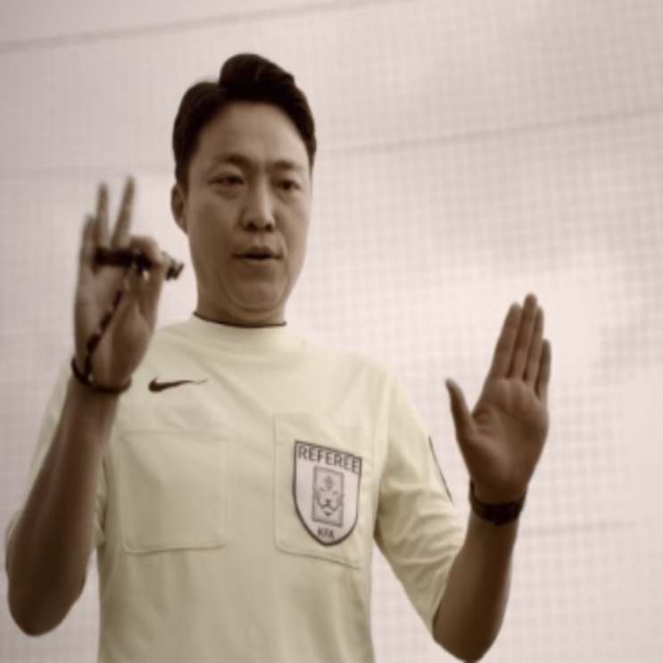  축구협회 전북-제주전 이동준 주심 오심인정!! 그런데 징계는 없고, VAR심판과의 교신내용도 비공개..징계는 피해 본 포옛감독만?? 이게 무슨 개같은 경우??