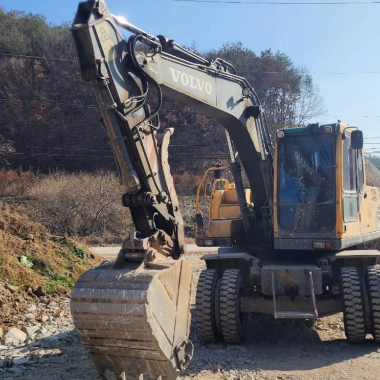  볼보 EW145B 2010년식 5300만원 판매합니다.