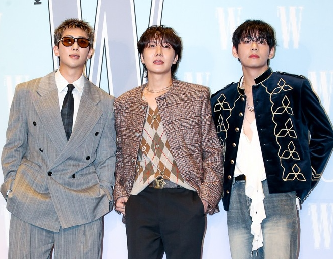 <b>유방암</b> 인식 향상 <b>캠페인</b> BTS,아이브,<b>에스파</b>,빅뱅 대표 아이돌... 