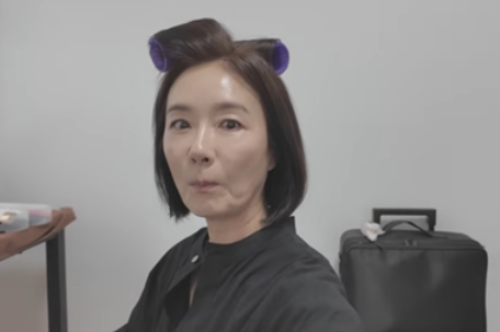   53세 오연수, 다이어트 포기 선언?!“이젠 배보다 얼굴이 중요해요ㅋㅋ 나이 들면 진짜 달라요”