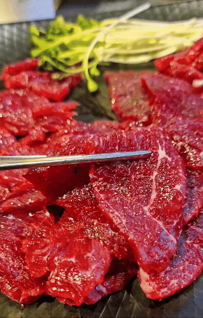  [ 전주 맛집 ] 고기한잔 # 서신동 가성비 최고 정육 고기맛집 분위기 좋은 삼겹살 육사시미 소고기