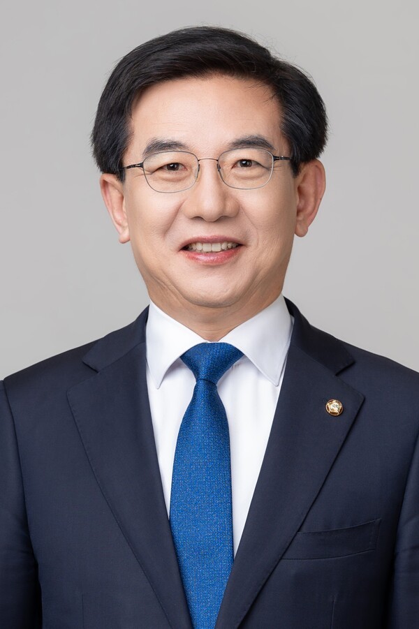  [2025 국감] 정일영 “세금 회피 MBK 김병주 회장 증인 소환" 세무조사 공식 요구