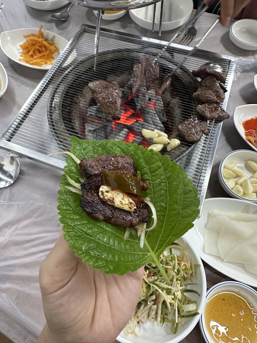 엄지식육식당 사진 5
