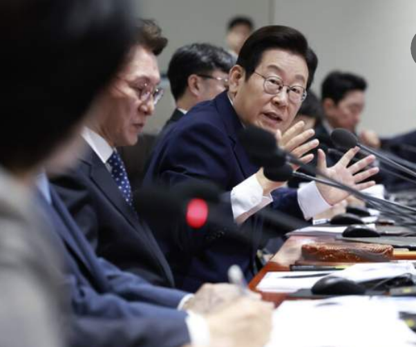 이대통령 <b>동남아</b> 대상 불법 <b>구인광고</b> 긴급 삭제 지시