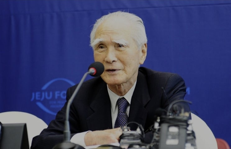 통절한 반성” 처음 사죄한 <b>무라야마</b> 前<b>총리 별세</b>(1924~2025)