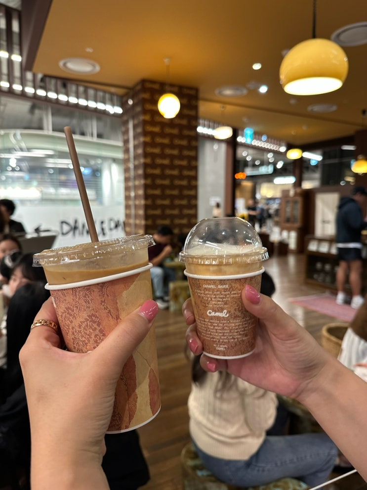  여의도 현대백화점 카페 카멜 커피 더현대 서울 / 위치 메뉴판