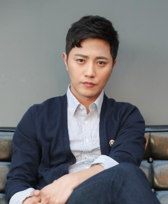 배우 진구 아내 김지혜 태양의후예 서대영 상사 올인 명량 거미 프로포즈 결혼 프로필 인스....
