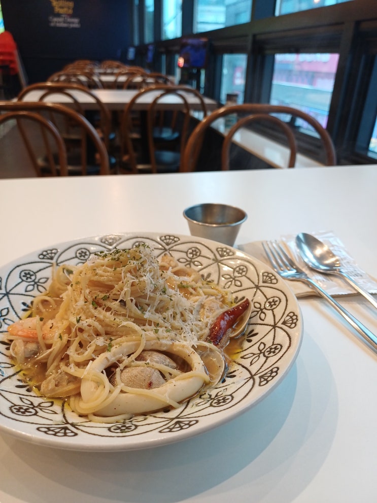  아라역 맛집 점심으로 파스타 롤링파스타