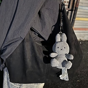 본톤토이즈 BON TON TOYS 코듀로이 미피 키링 그레이