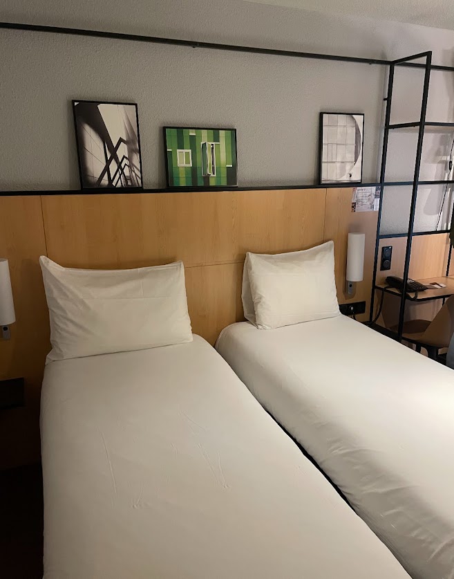  파리 에펠탑 숙소 Ibis 파리 투르 에펠 15엠므