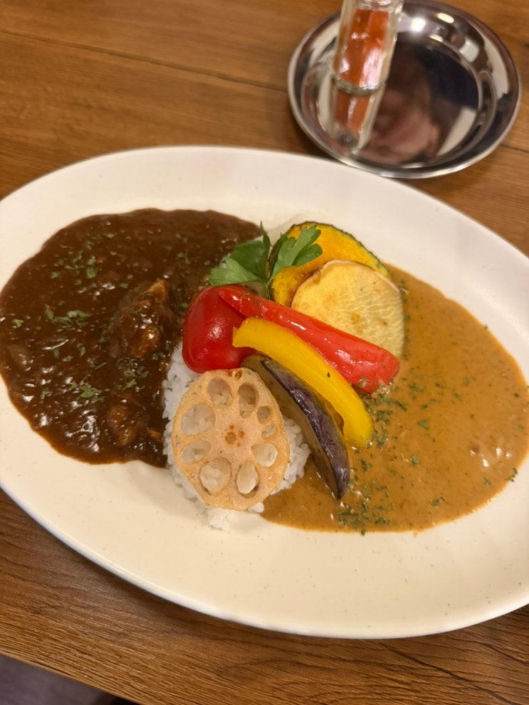  [커리파파하우스 여의도 본점] 여의도 카레 맛집 더현대 근처 커리 존맛 내돈내산 후기